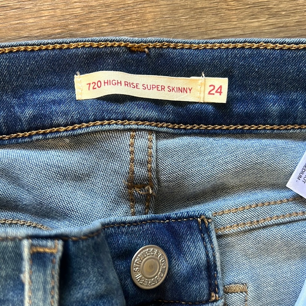 Levi jeans